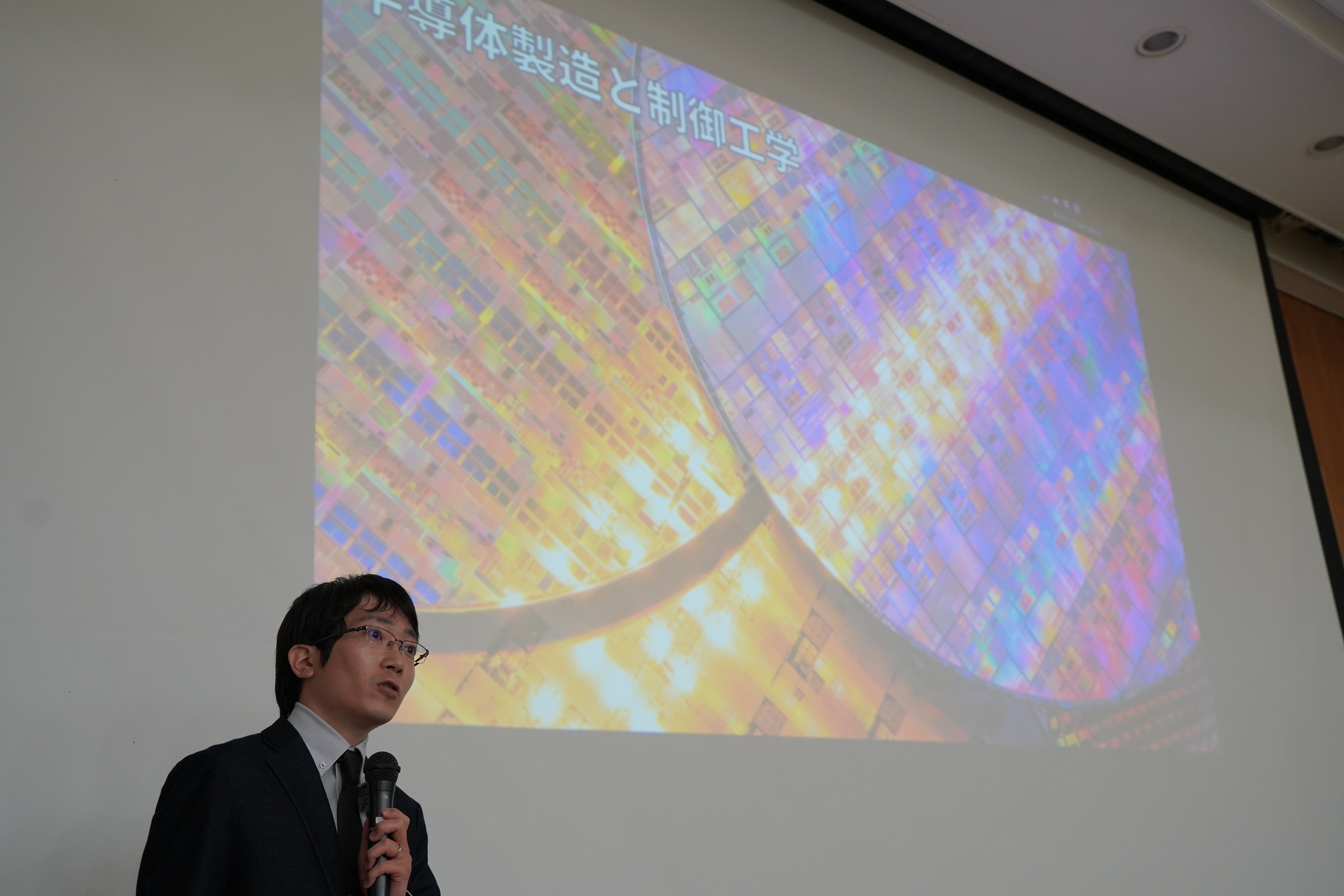 電力・制御分野の紹介 (大西先生)
